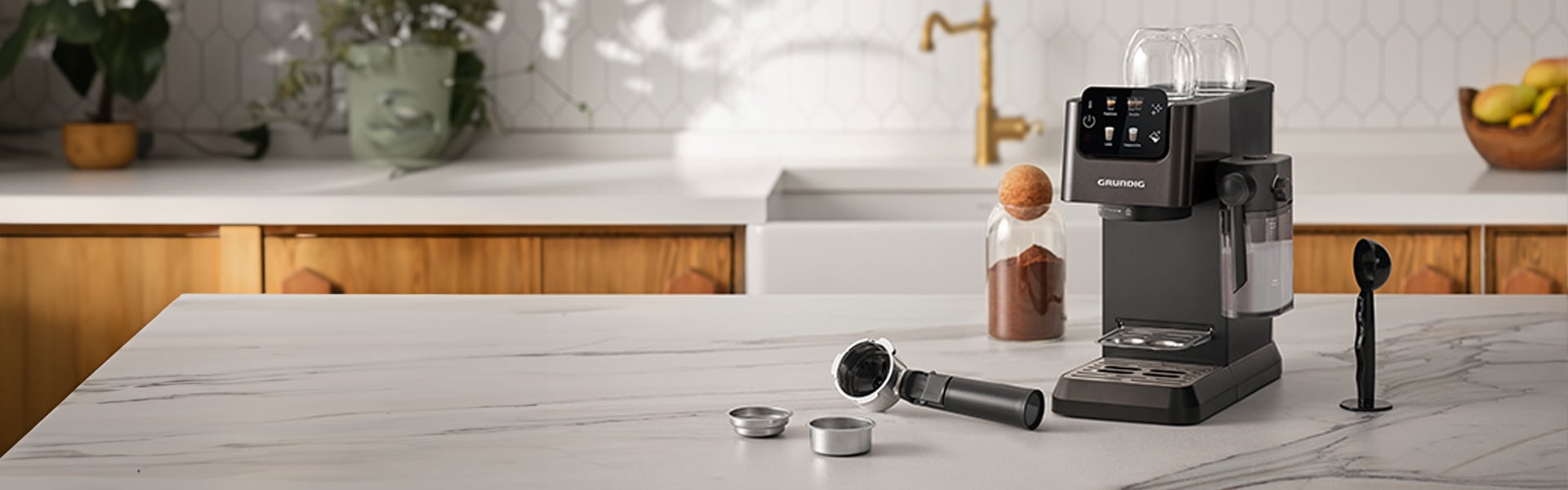Grundig KSM 4330 Delisia Coffee halfautomatische melkopschuimer espressomachine, Michlaufschäumdüse Grundig KSM 4330 Delisia Coffee halfautomatische melkopschuimer espressomachine, Michlaufschäumdüse