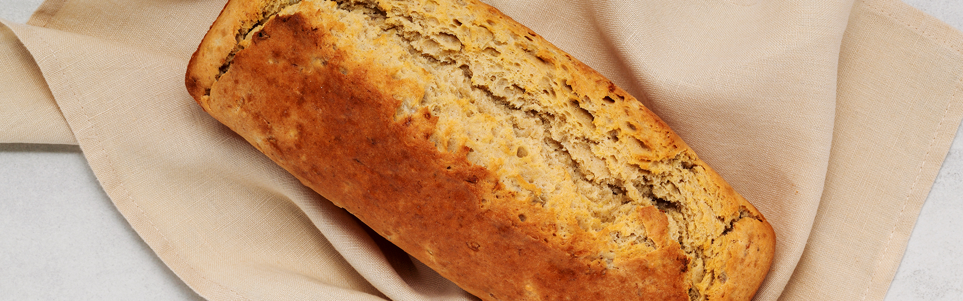 Banana Bread with Yoghurt Cream
