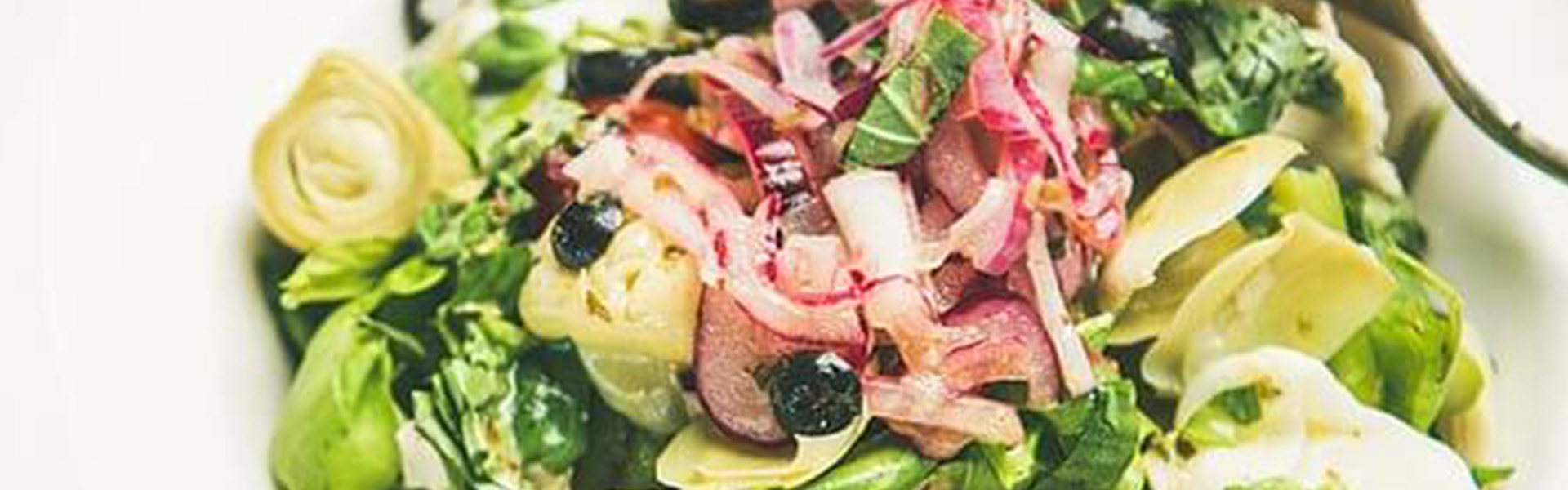 Raw artichoke salad