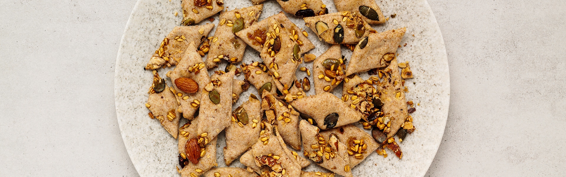 Vegetable Kavut Crackers