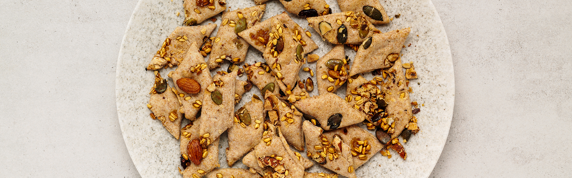 Vegetable Kavut Crackers