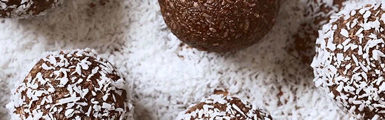 chocolate-fruitcake-rumballs 1920x600