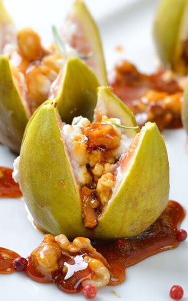 Stuffed Figs with Port Reduction_375x600