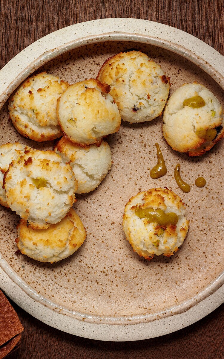 Grundig-coconut-cookies_750x1200